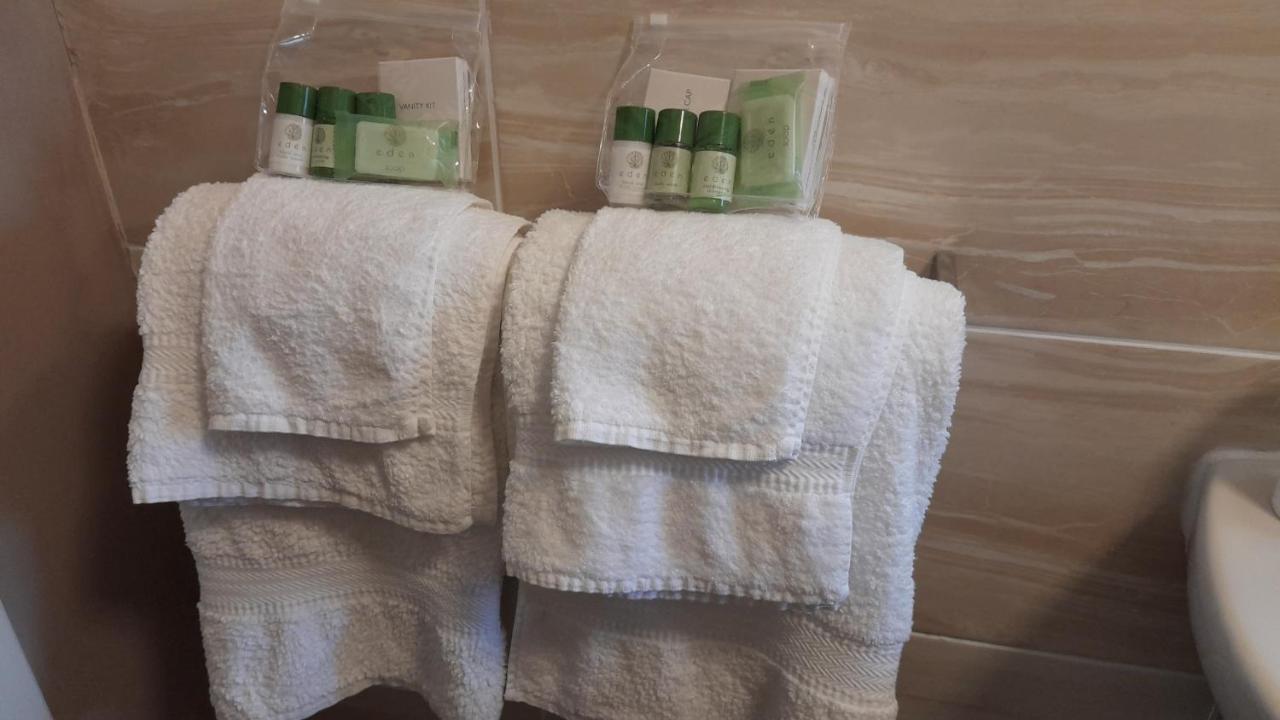 Otters Retreat Bed and Breakfast Big Sand Εξωτερικό φωτογραφία